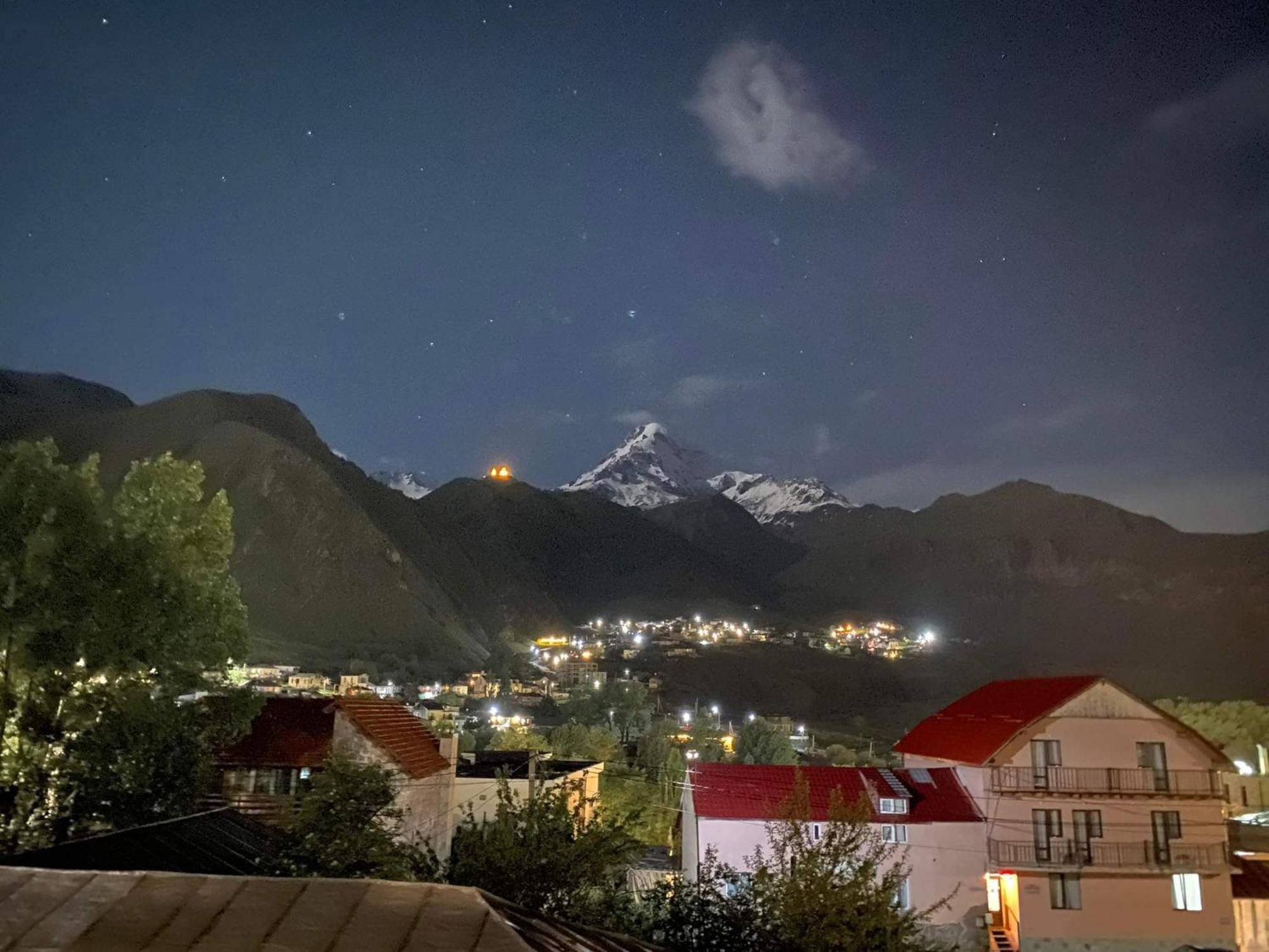 Four Season In Kazbegi Hotel Ruang foto
