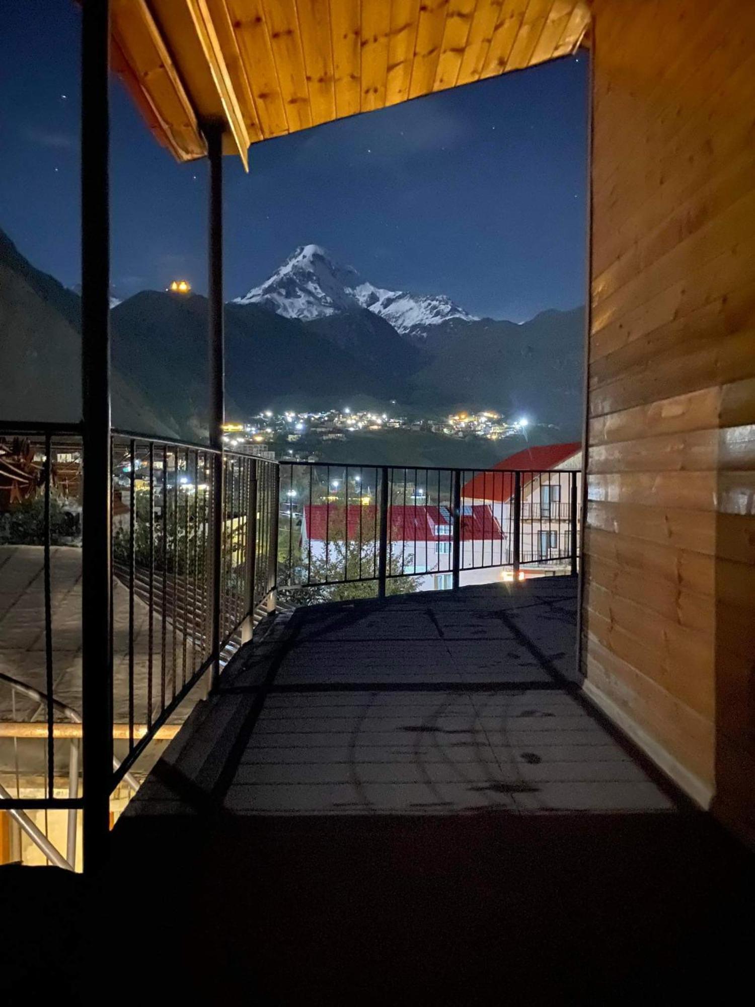 Four Season In Kazbegi Hotel Ruang foto