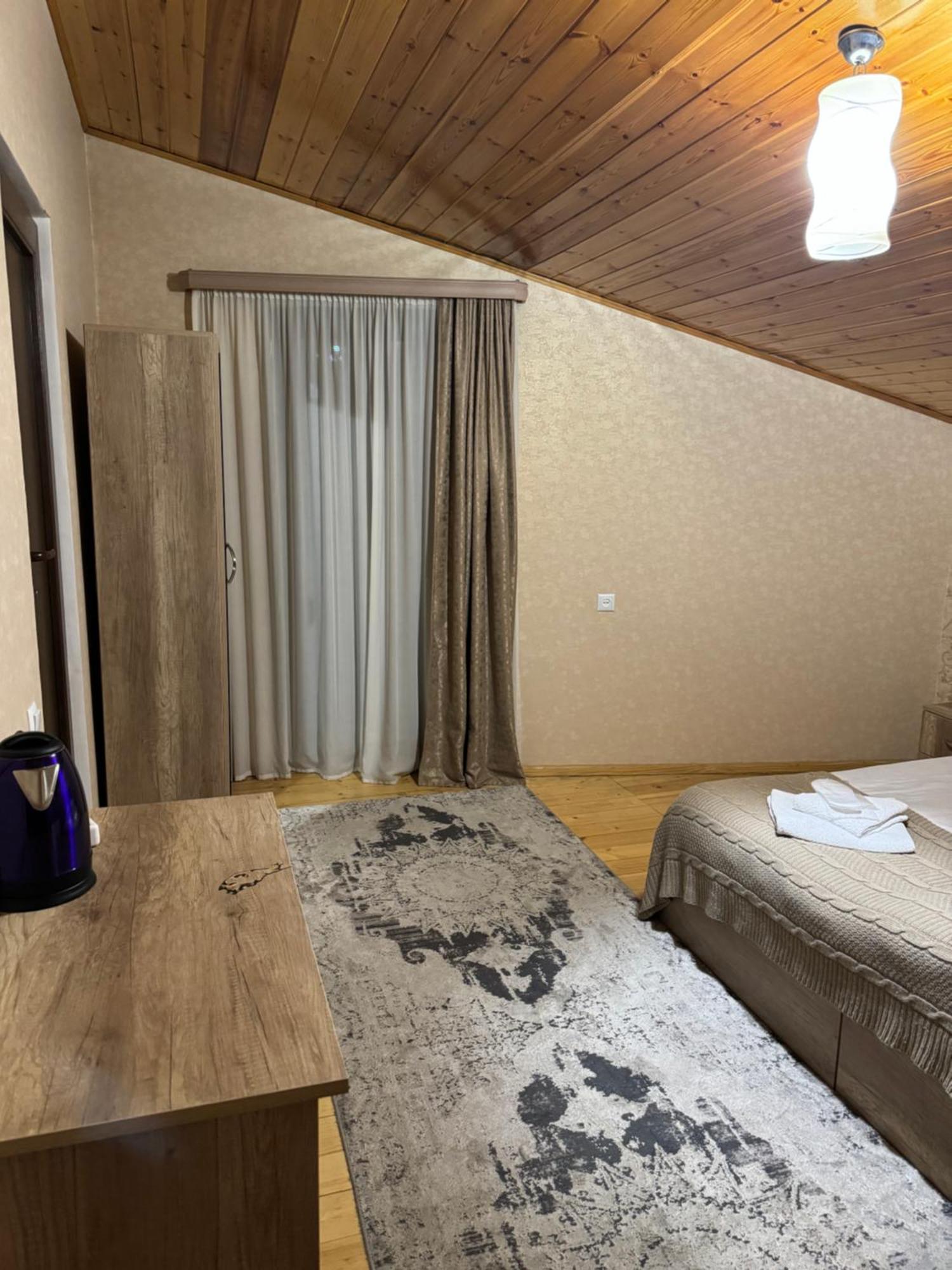 Four Season In Kazbegi Hotel Bagian luar foto
