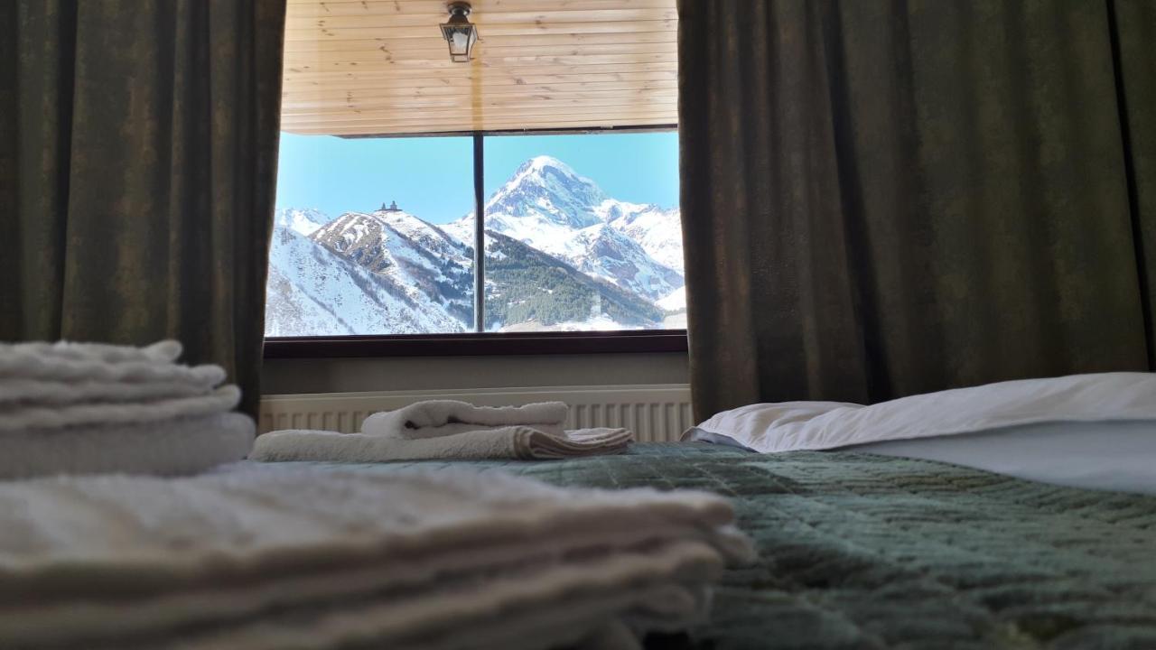 Four Season In Kazbegi Hotel Bagian luar foto