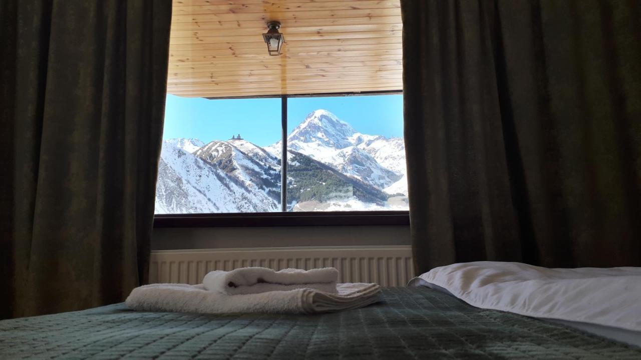 Four Season In Kazbegi Hotel Bagian luar foto
