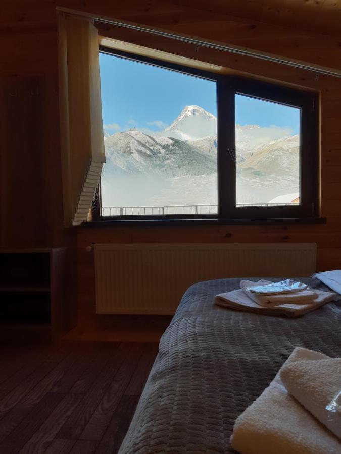 Four Season In Kazbegi Hotel Bagian luar foto